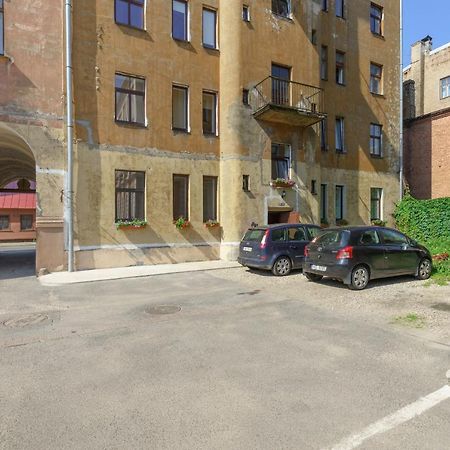 Hotel Knights Court Riga Esterno foto