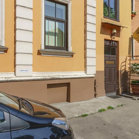 Hotel Knights Court Riga Esterno foto