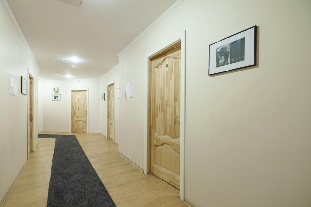 Hotel Knights Court Riga Esterno foto