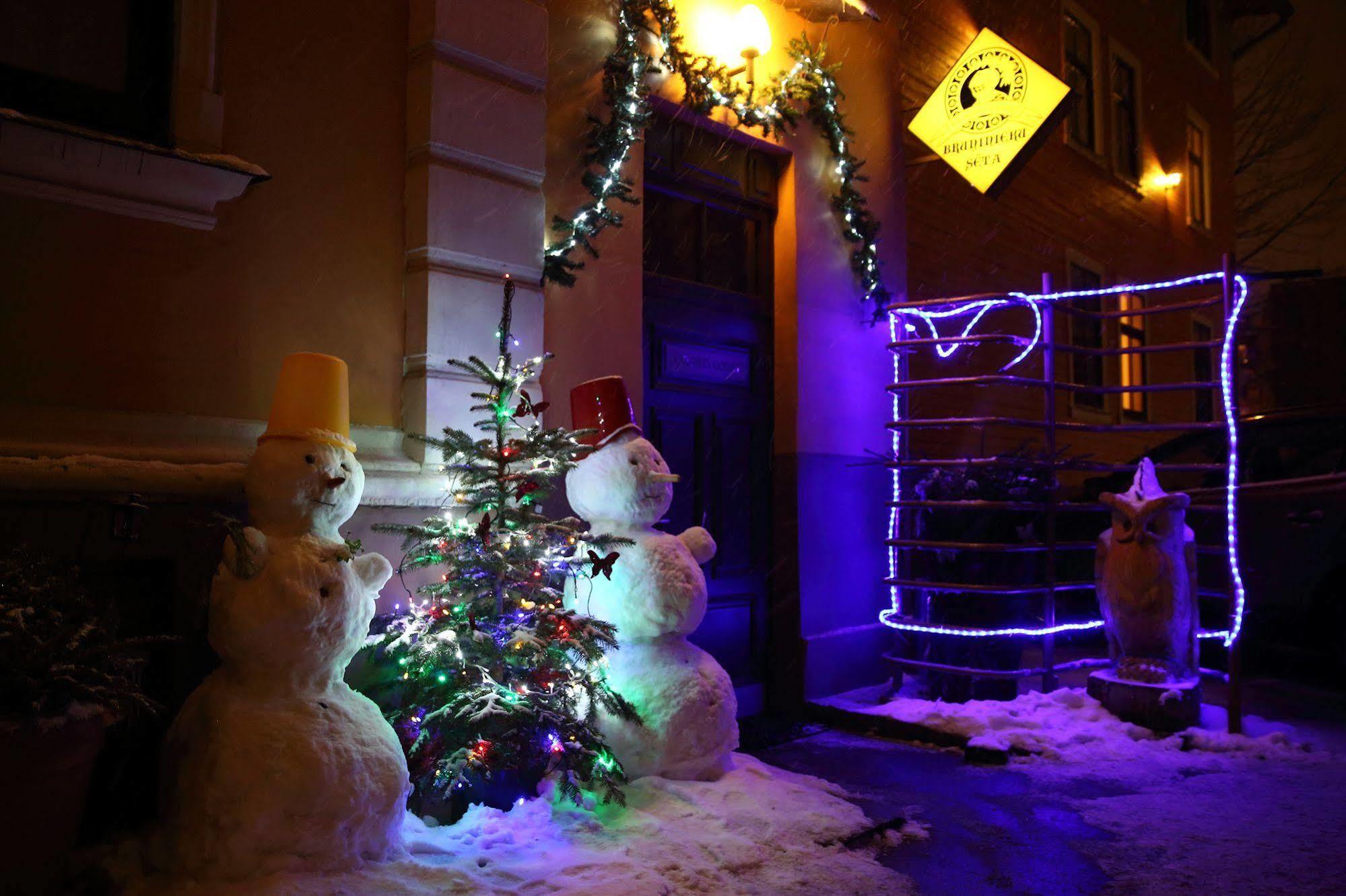 Hotel Knights Court Riga Esterno foto