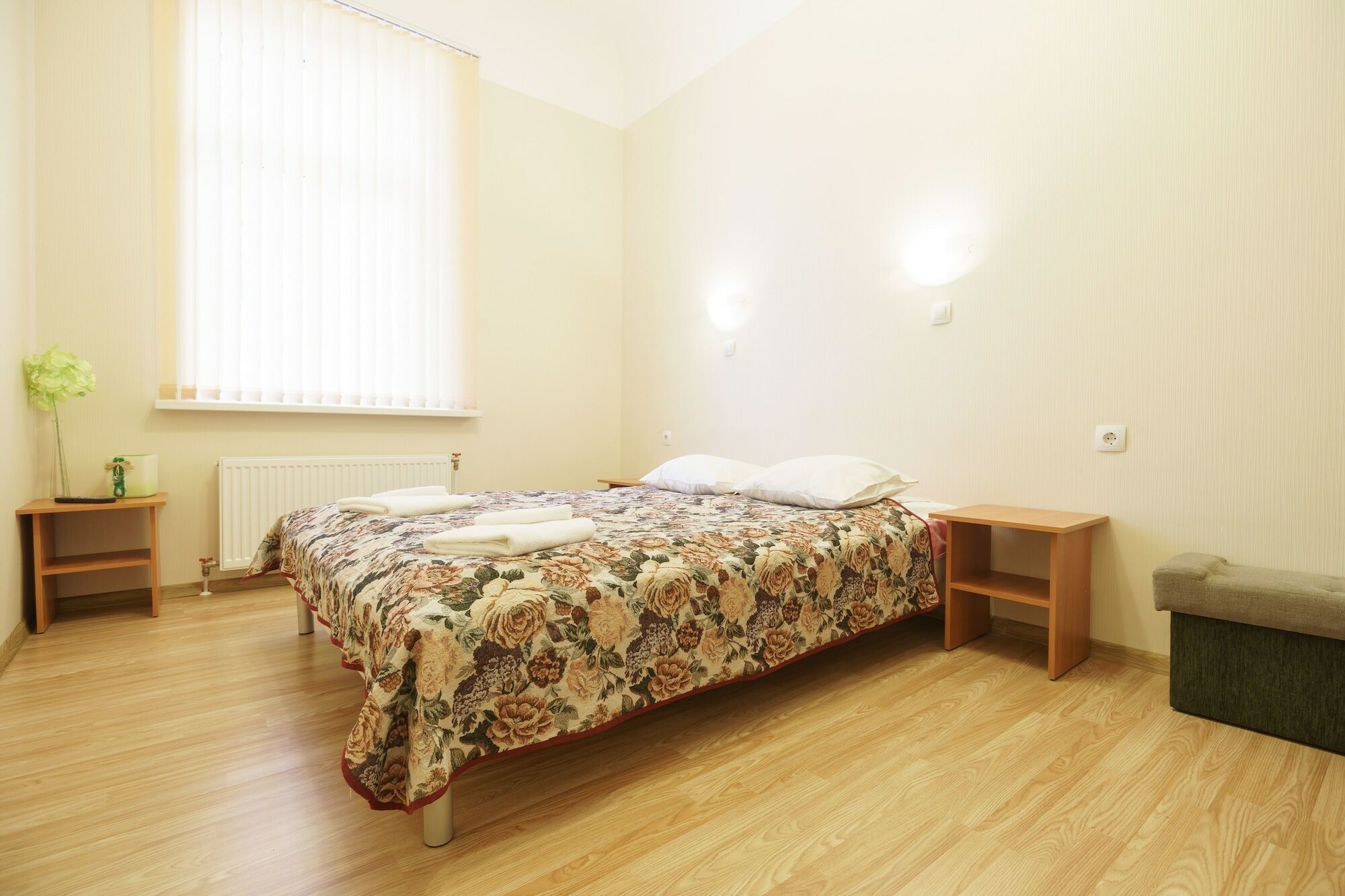 Hotel Knights Court Riga Esterno foto